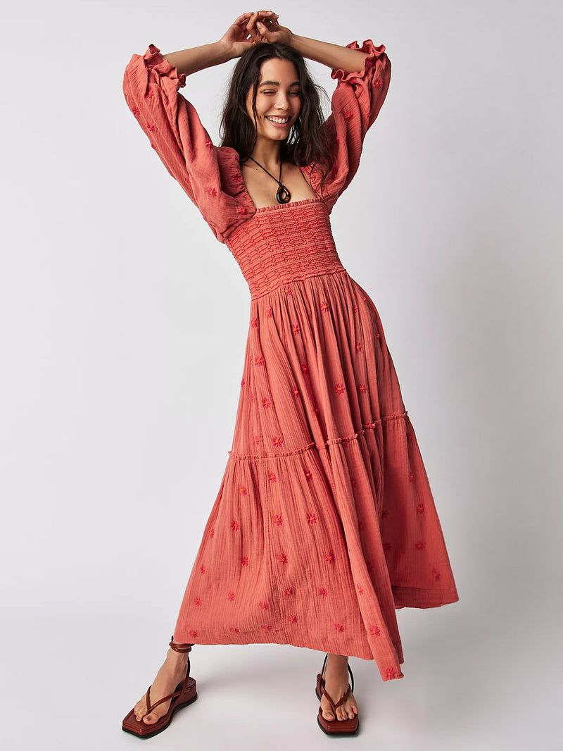 Gracefully Styled Dress for Any Occasion