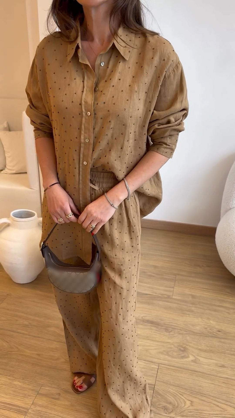 Sophisticated Garment with a Clean Classic Look