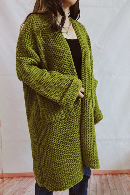 Well Tailored Cardigan with a Graceful Silhouette