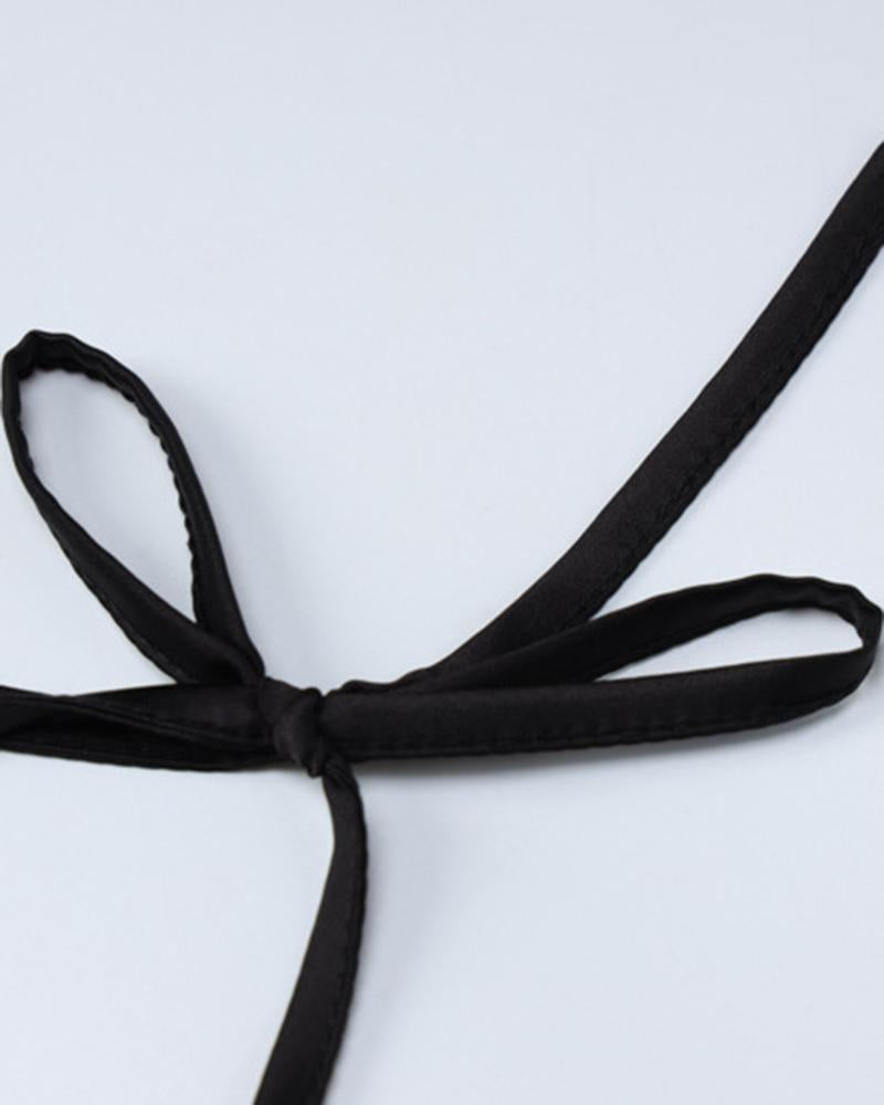 Beautifully Finished Dress in a Timeless Design