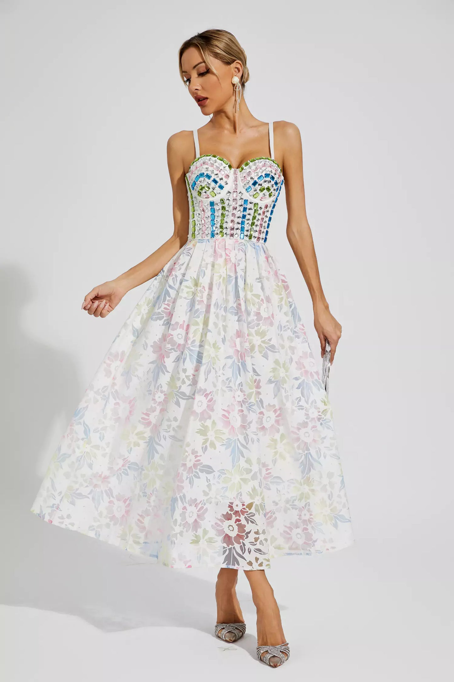 Beautifully Crafted Dress in a Classic Style