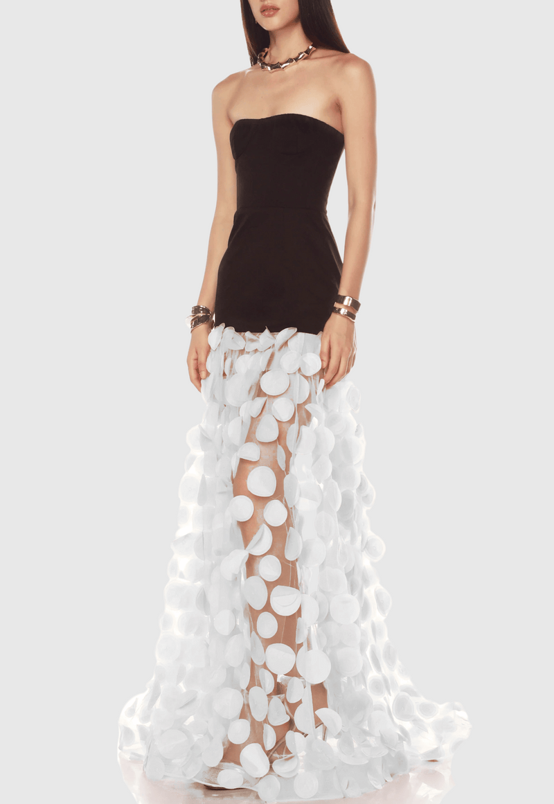 Sophisticated Dress with a Clean Classic Look