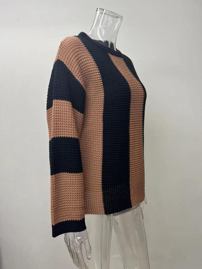 Classic Vintage Sweater with a Flattering Fit