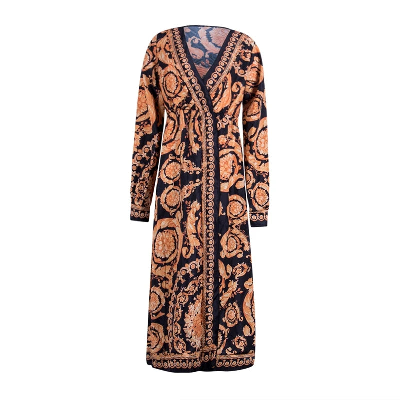 Well Tailored Dress with a Graceful Silhouette