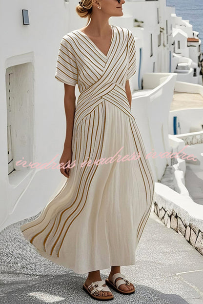 Well Tailored Dress with a Graceful Silhouette
