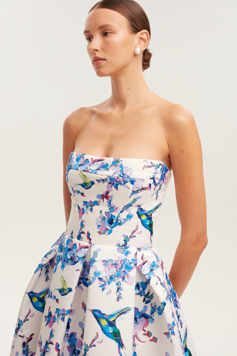 Classic Vintage & Enduringly Stylish Dress