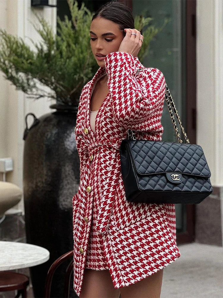 Beautifully Crafted Cardigan in a Classic Style