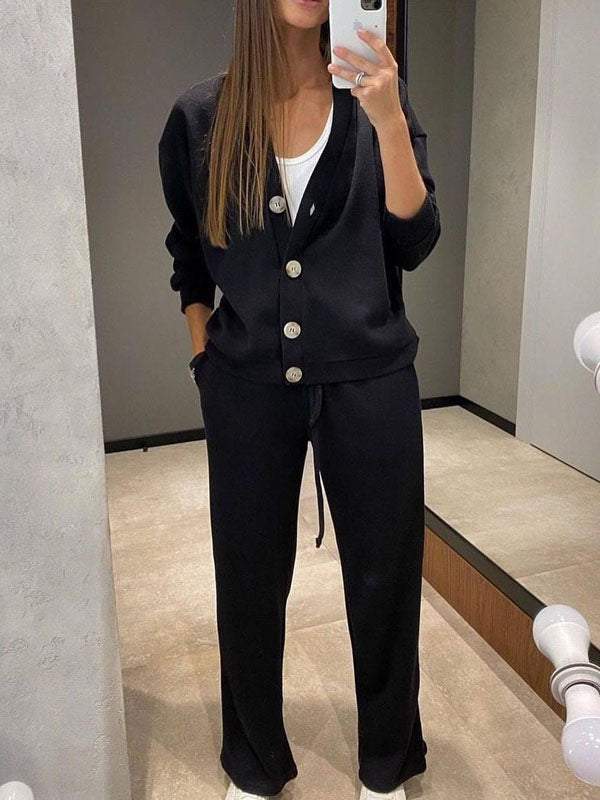 Well Tailored Jacket with a Graceful Silhouette