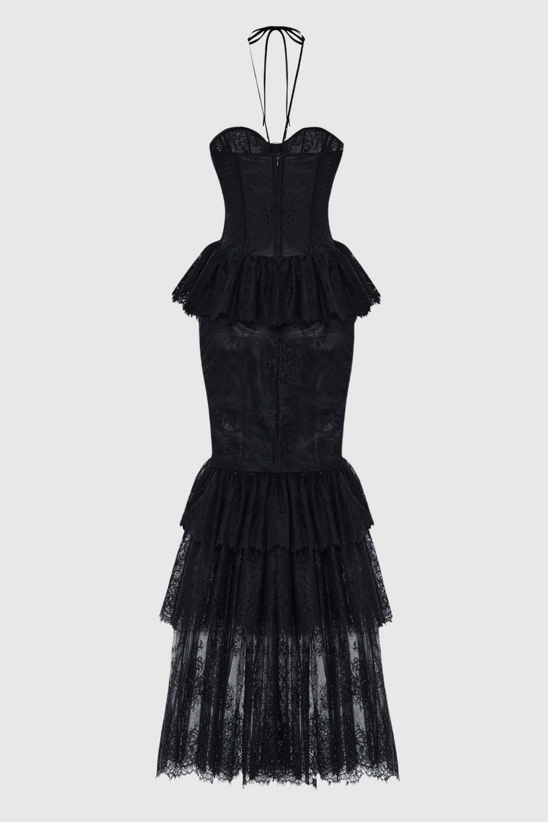 Beautifully Finished Dress in a Timeless Design