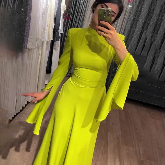 Classic Vintage & Enduringly Stylish Dress