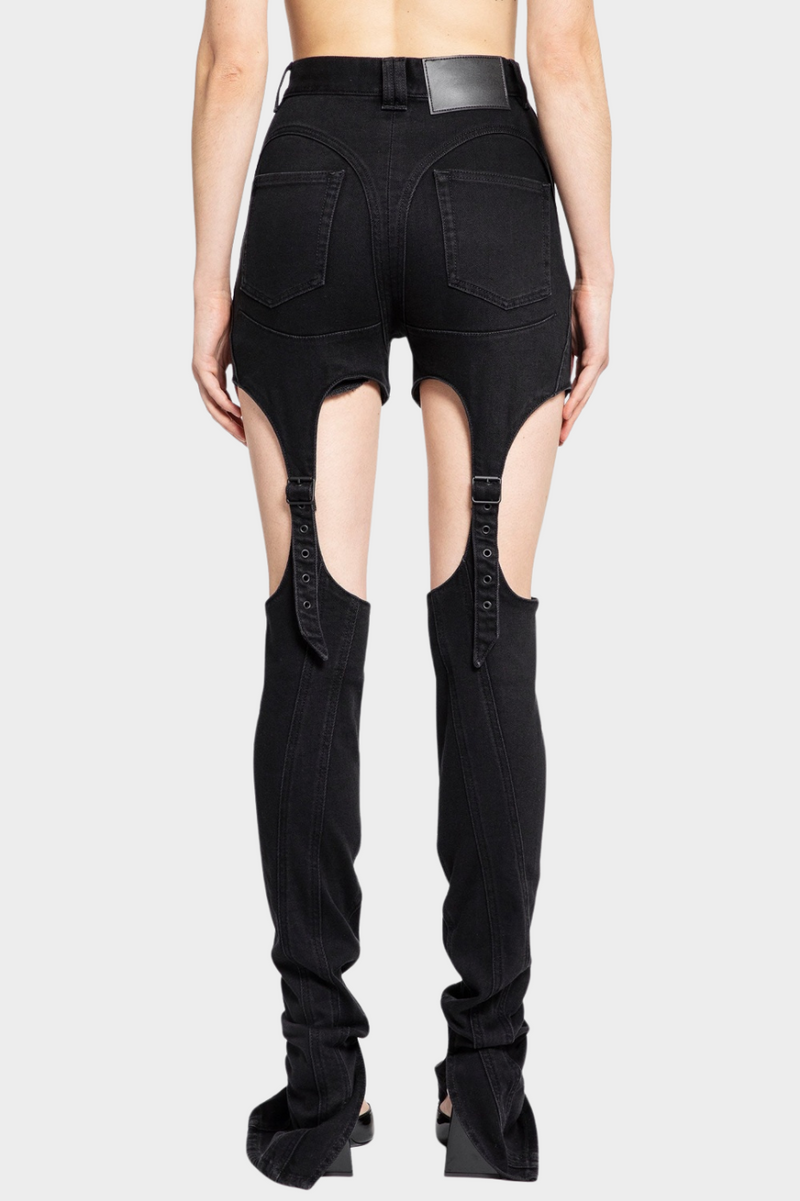 Well Tailored Garment with a Graceful Silhouette