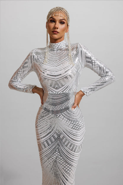 Well Tailored Dress with a Graceful Silhouette