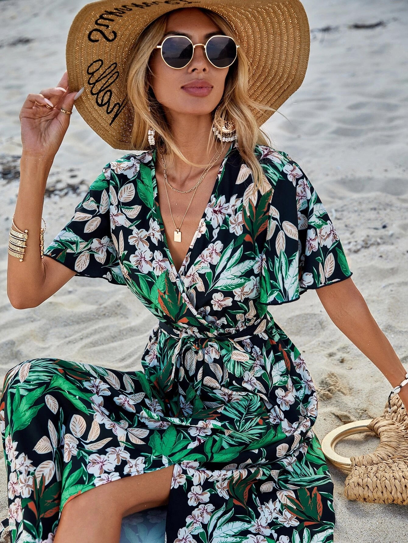 Polished Dress with an Effortless Classic Look