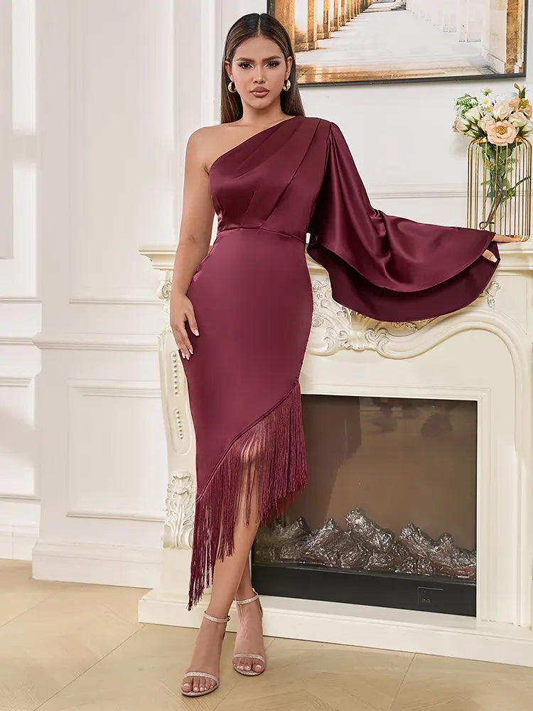 Effortlessly Elegant Dress with a Timeless Design