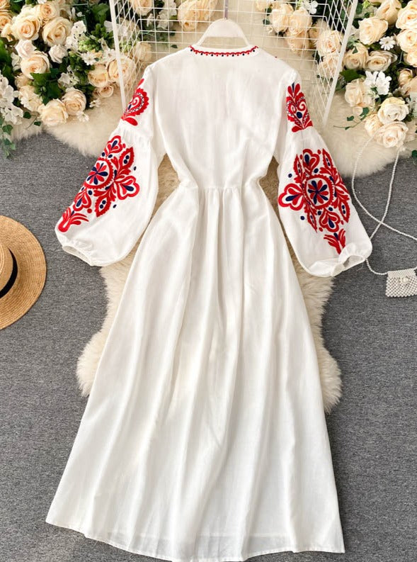 Sophisticated Dress with a Clean Classic Look