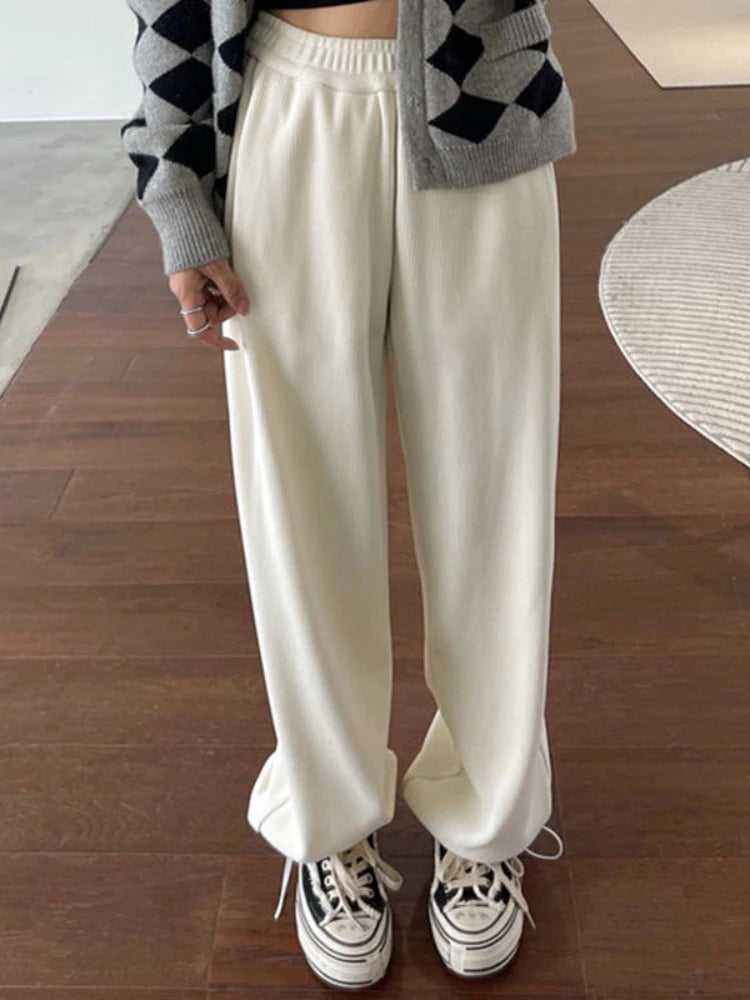Polished Pants with an Effortless Classic Look