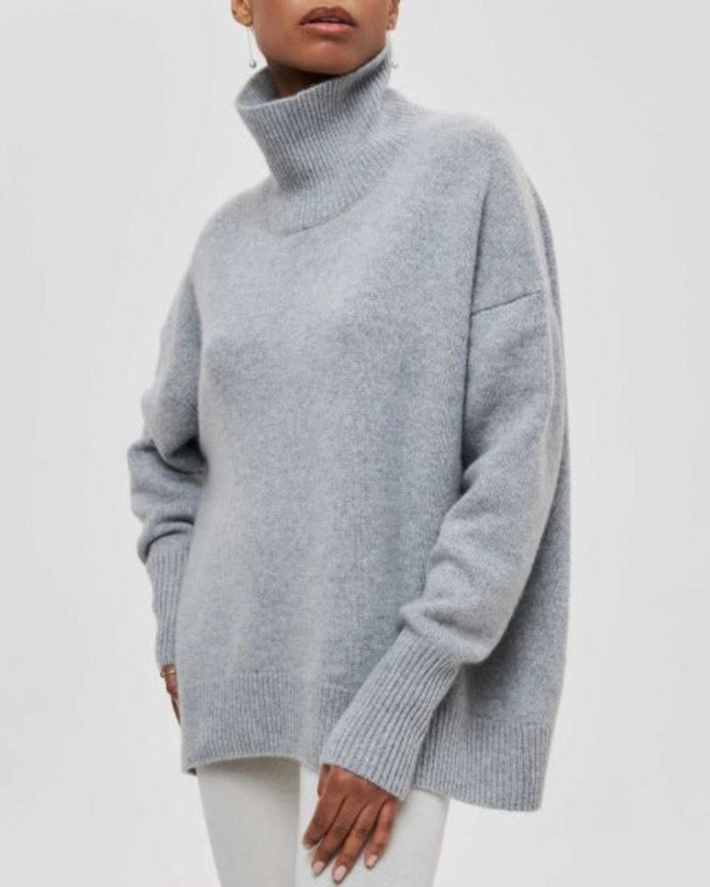 Effortlessly Elegant Sweater with a Timeless Design