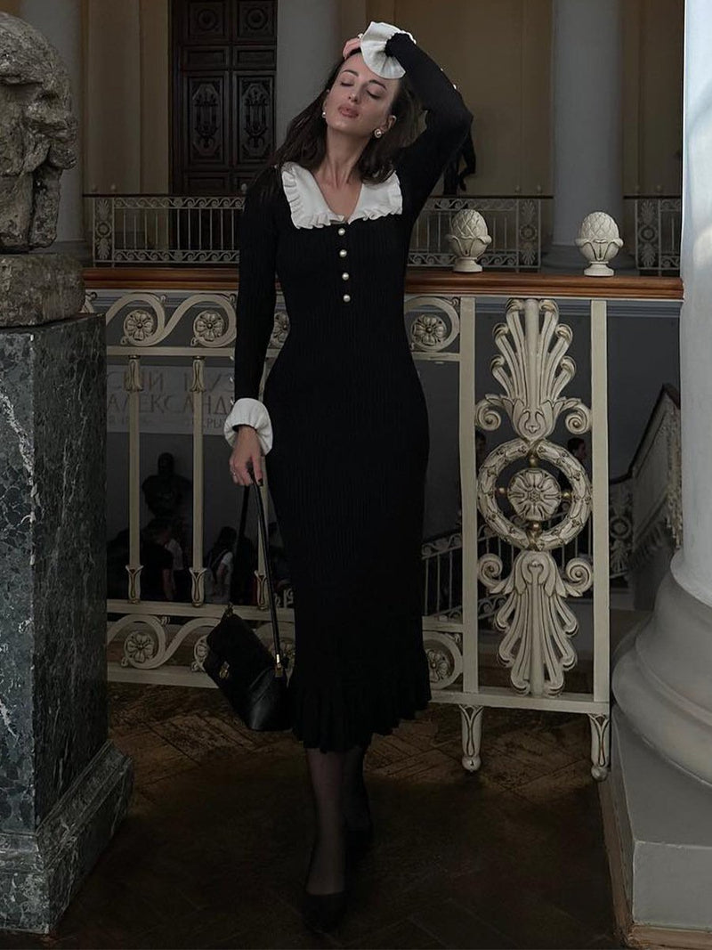 Beautifully Finished Dress in a Timeless Design