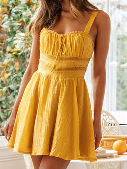 Sophisticated Dress with a Clean Classic Look