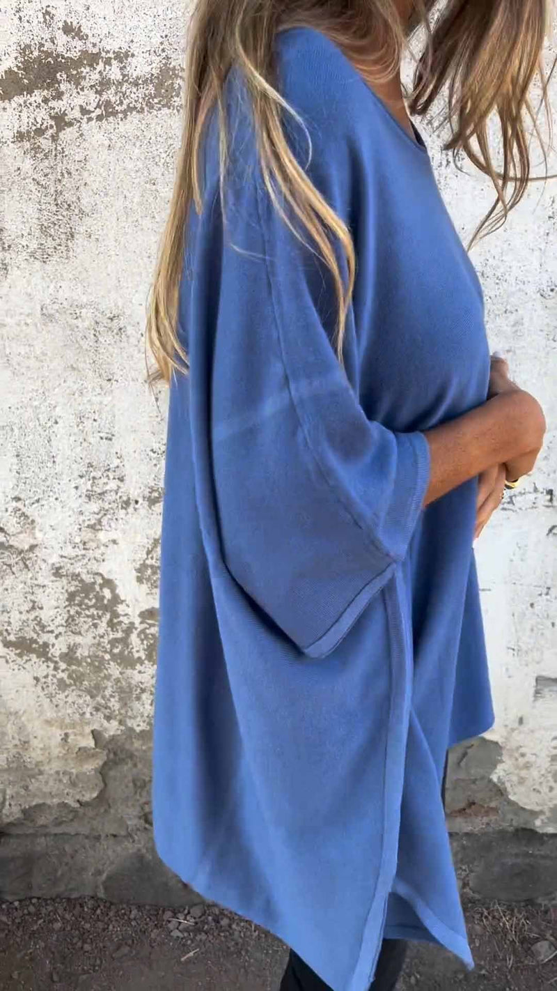 Effortlessly Elegant Top with a Timeless Design