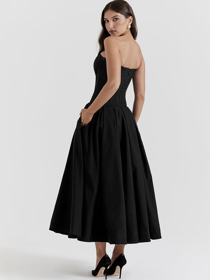 Well Tailored Dress with a Graceful Silhouette