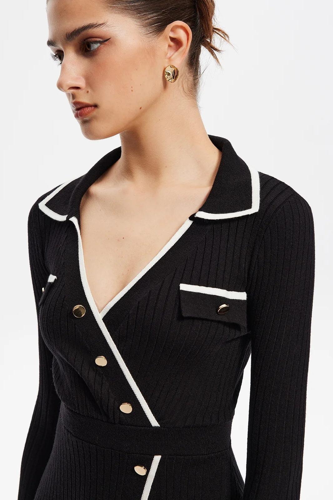 Gracefully Styled Dress for Any Occasion