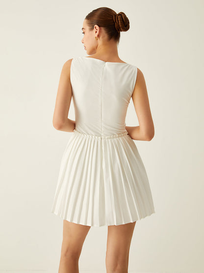 Sophisticated Dress with a Clean Classic Look