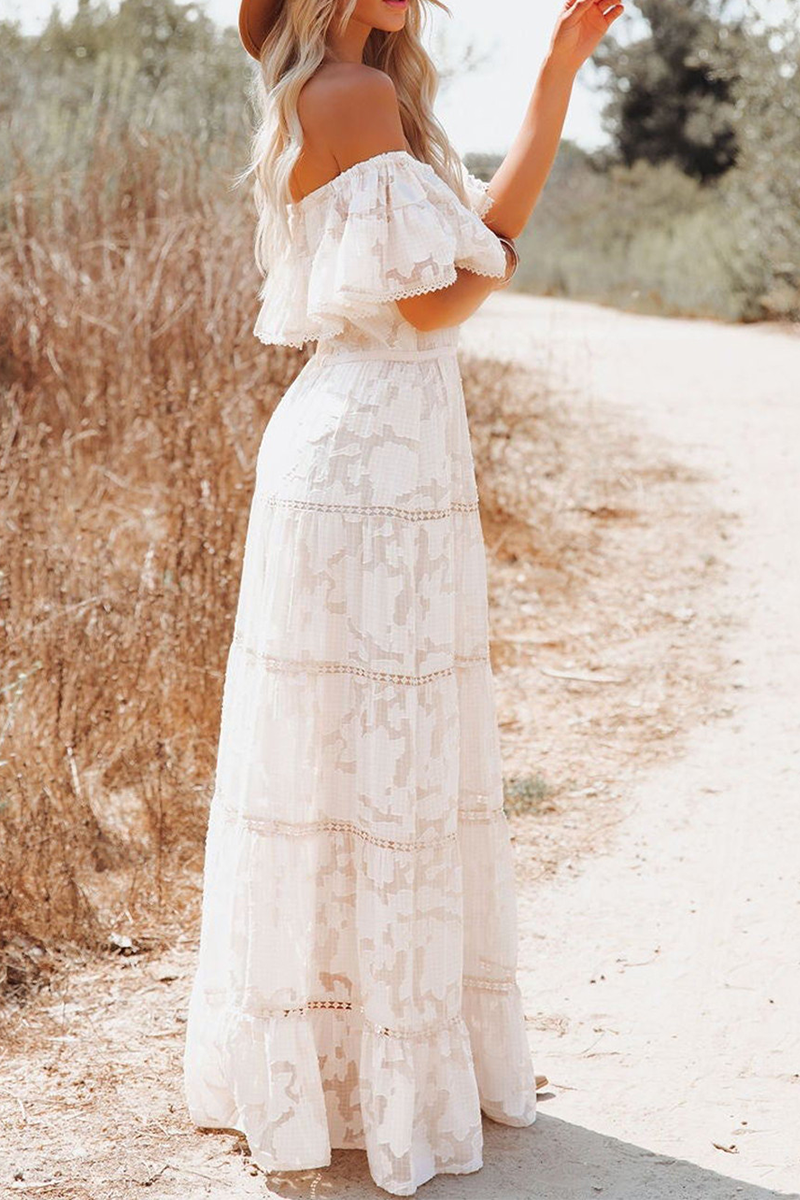 Beautifully Finished Dress in a Timeless Design