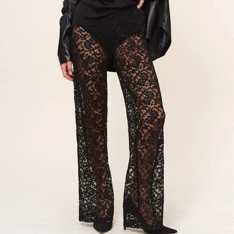 Effortlessly Elegant Pants with a Timeless Design