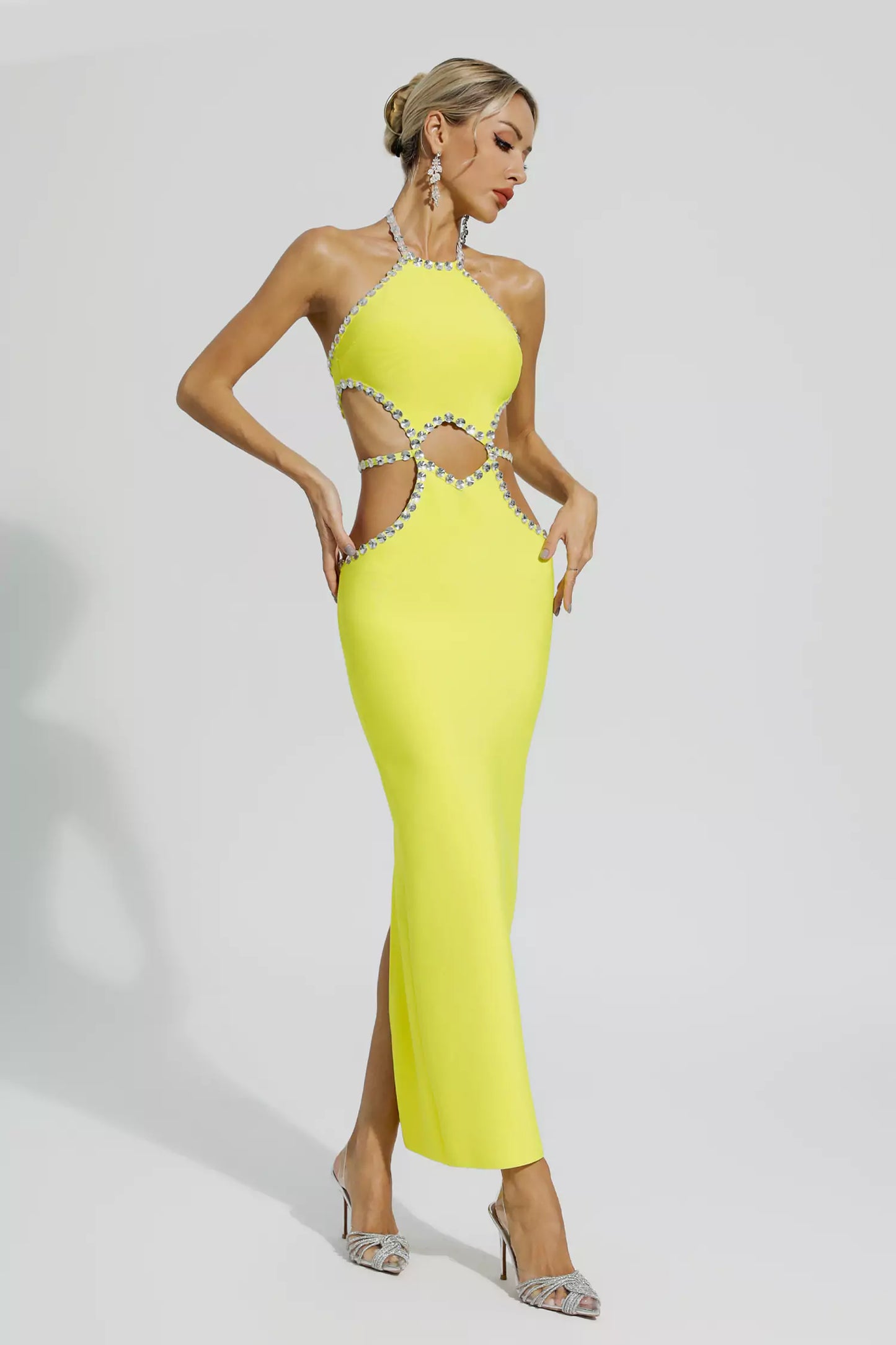 Beautifully Crafted Dress in a Classic Style