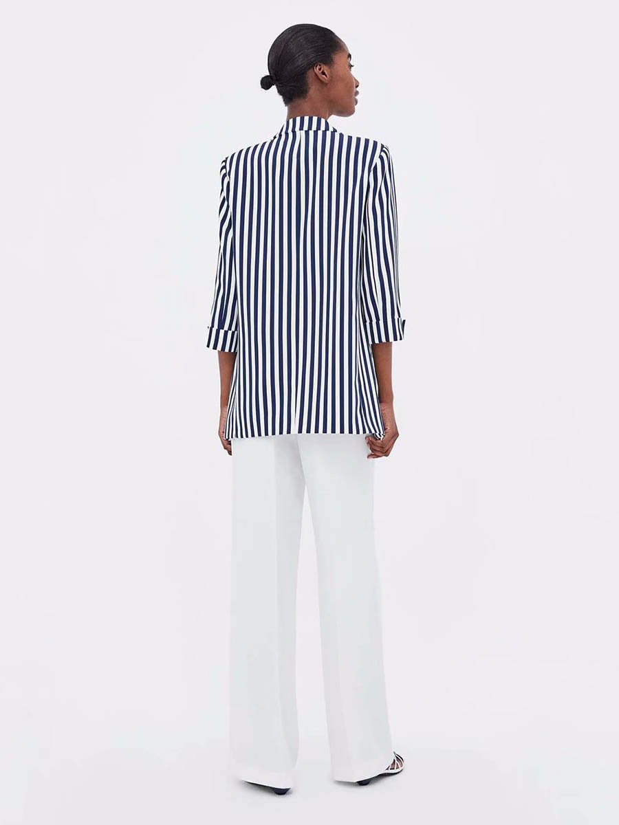 A Vintage Style Top with Delicate Timeless Details