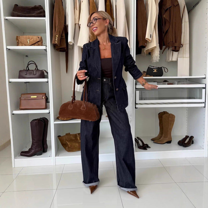 Classic Vintage & Enduringly Stylish Coat
