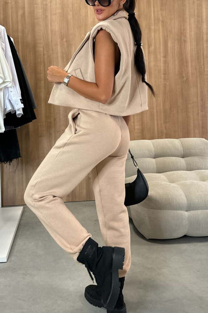 Sophisticated Garment with a Clean Classic Look