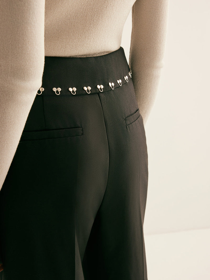 Polished Pants with an Effortless Classic Look