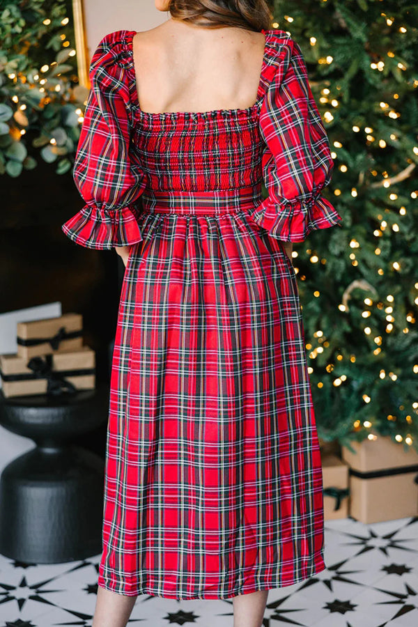 Beautifully Crafted Dress in a Classic Style