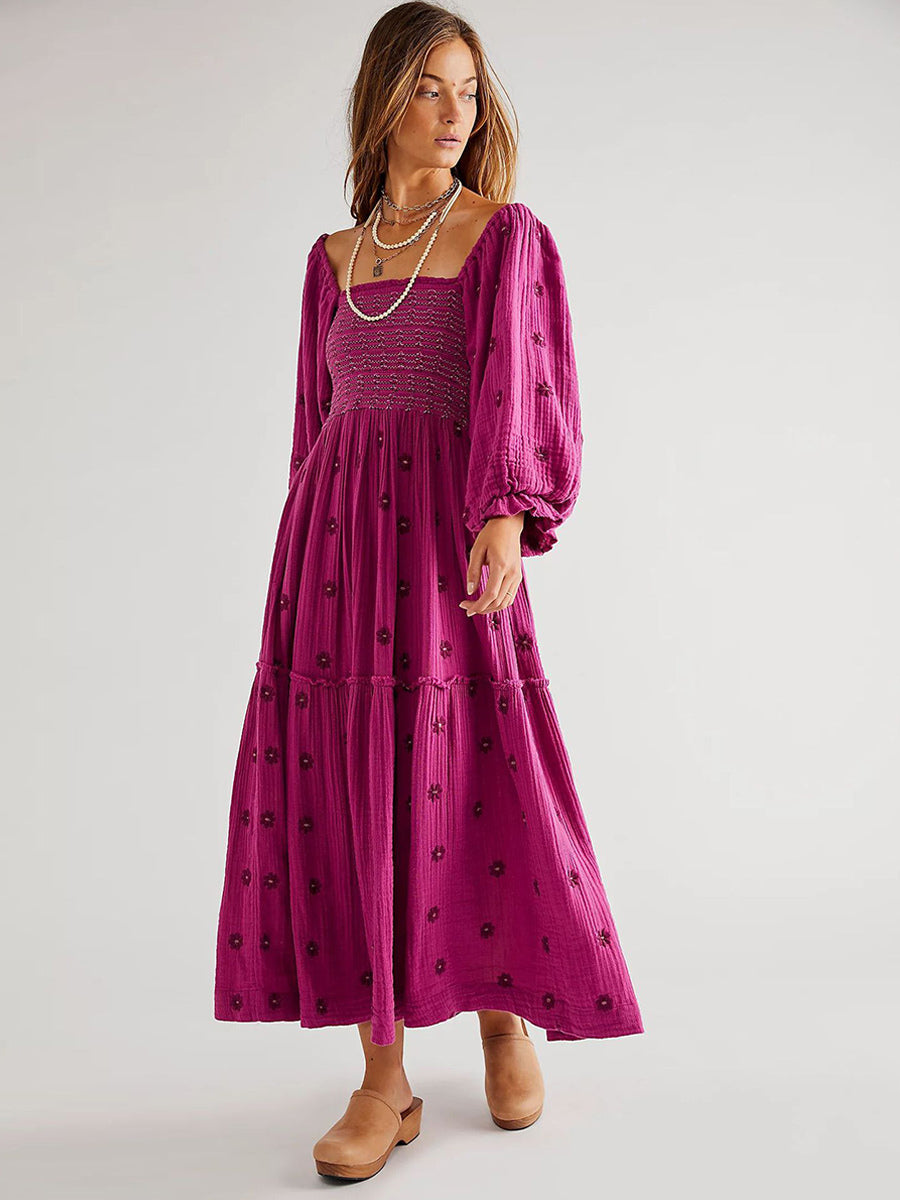 Classic Vintage Dress with a Flattering Fit