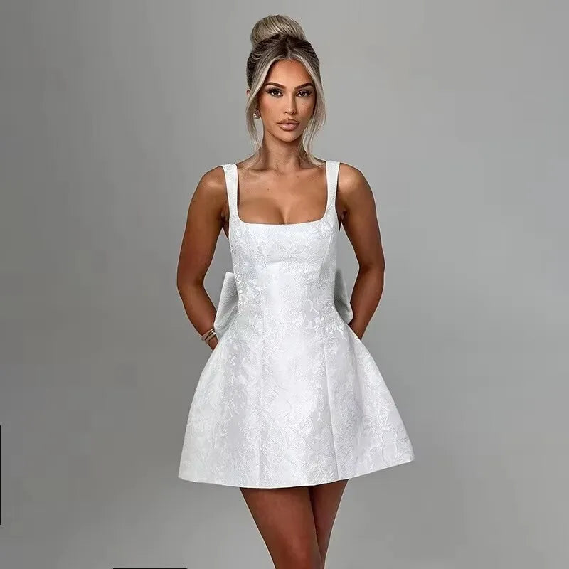 Sophisticated Dress with a Clean Classic Look