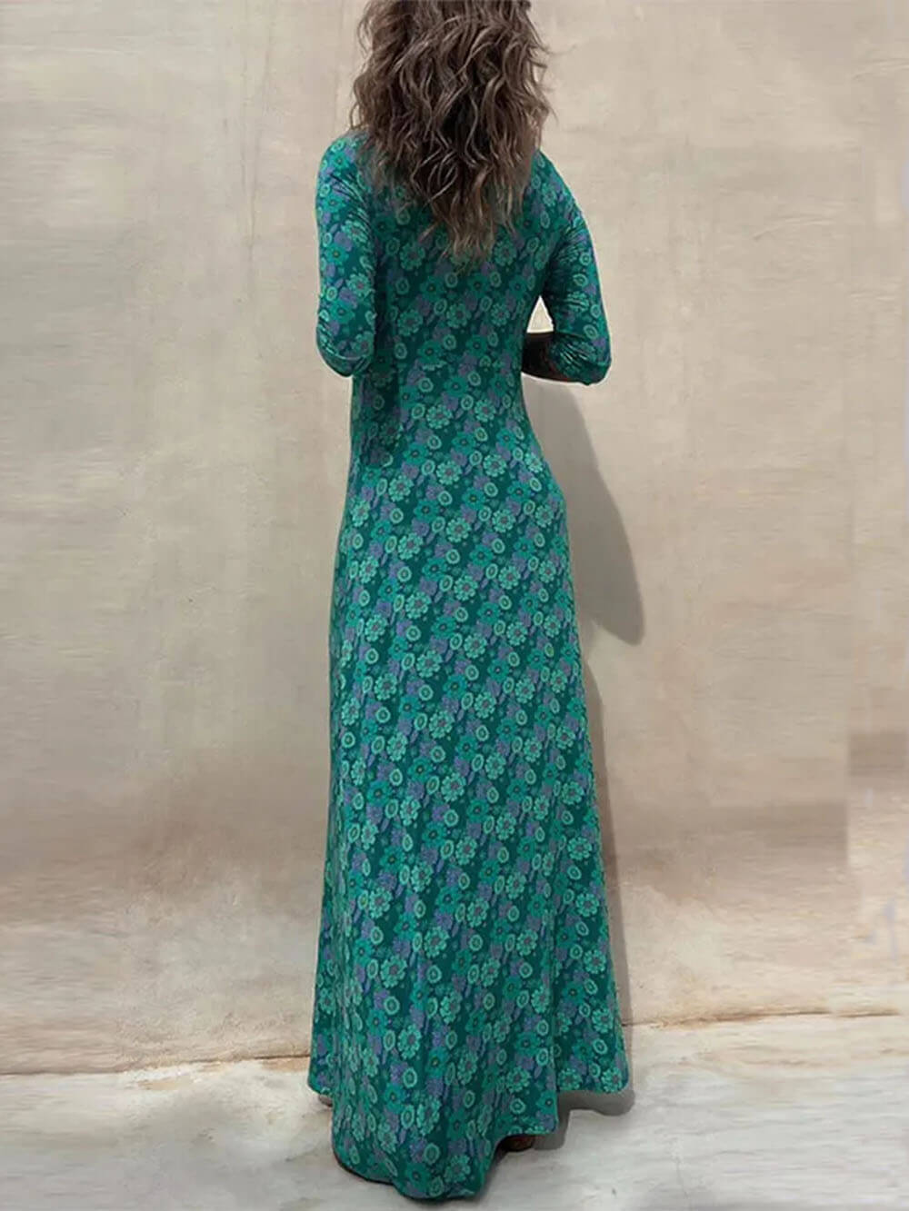 Classic Vintage & Enduringly Stylish Dress