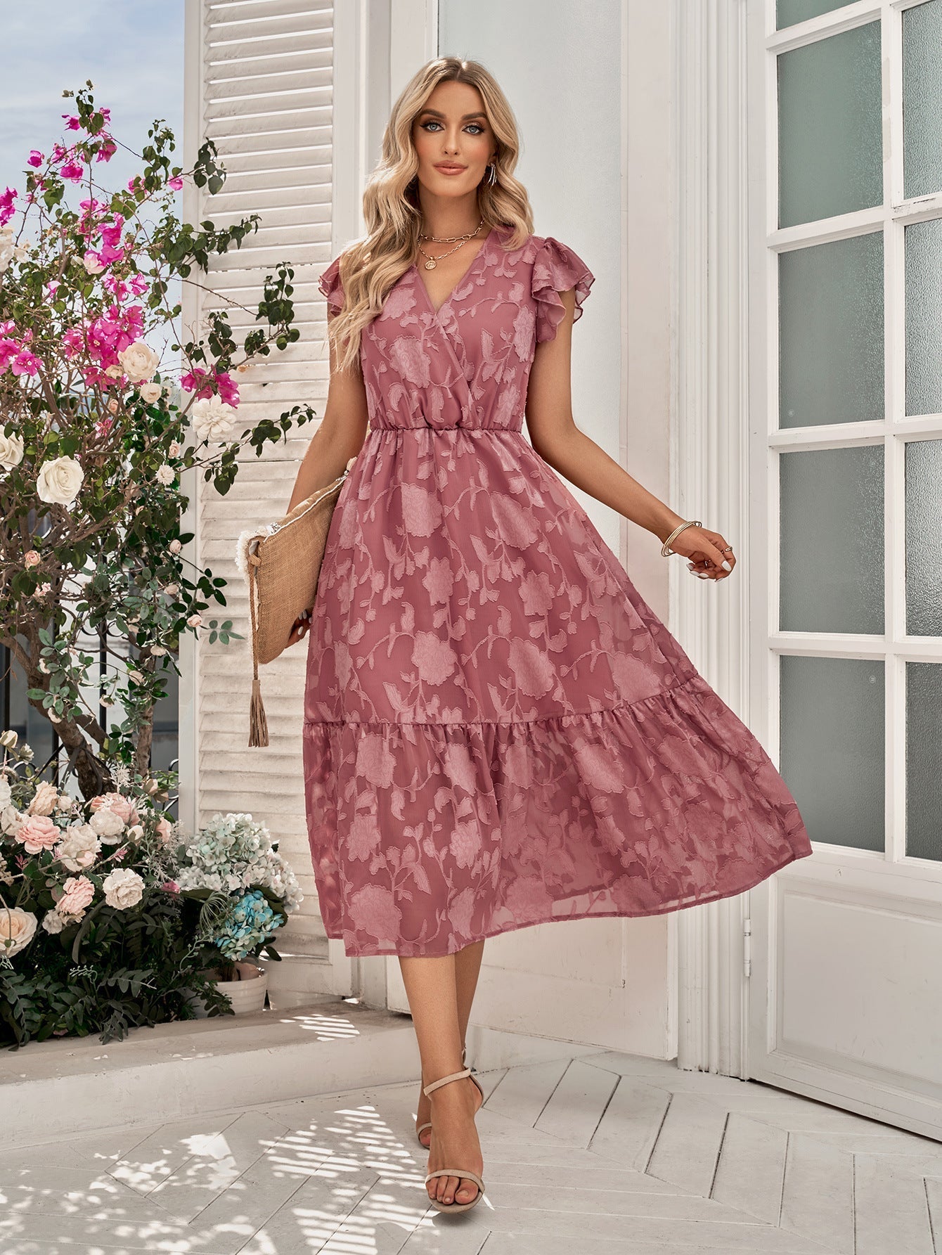 Beautifully Crafted Dress in a Classic Style