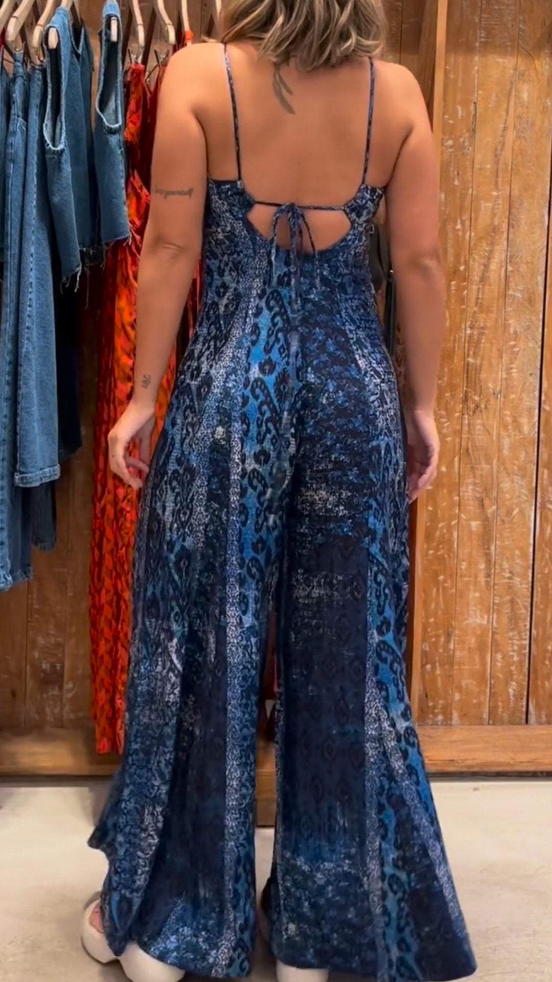 Beautifully Finished Garment in a Timeless Design