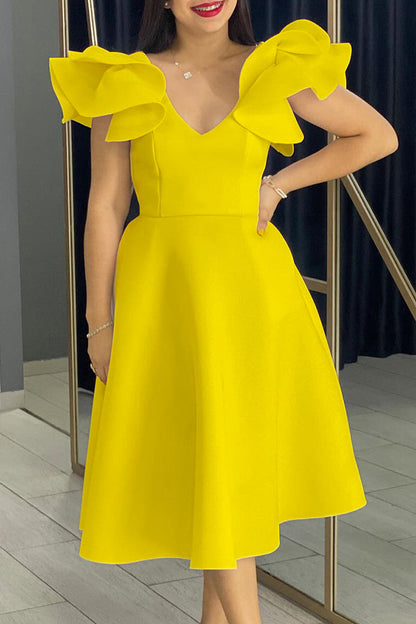 Beautifully Finished Dress in a Timeless Design