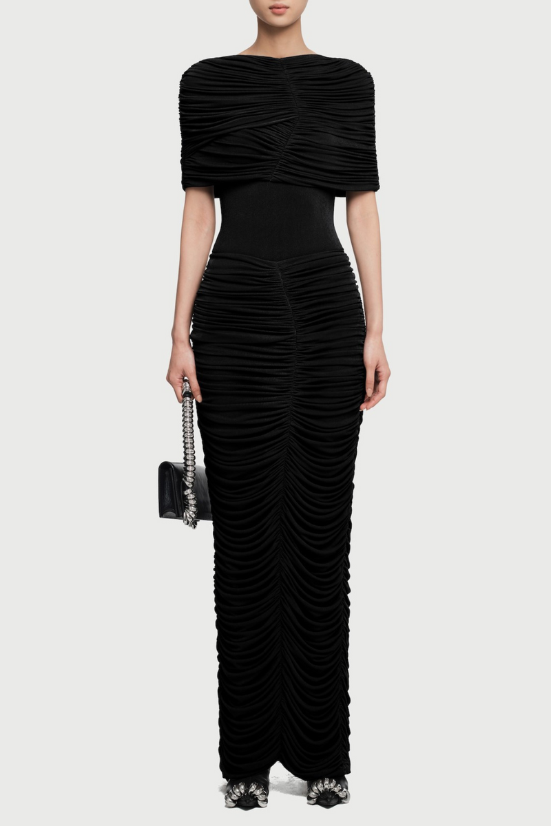 Effortlessly Elegant Dress with a Timeless Design