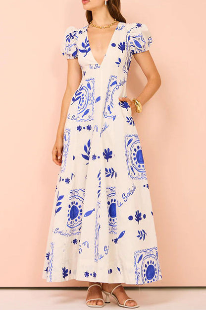 Classic Vintage Dress with a Flattering Fit