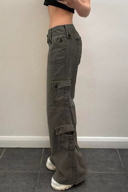 Well Tailored Pants with a Graceful Silhouette