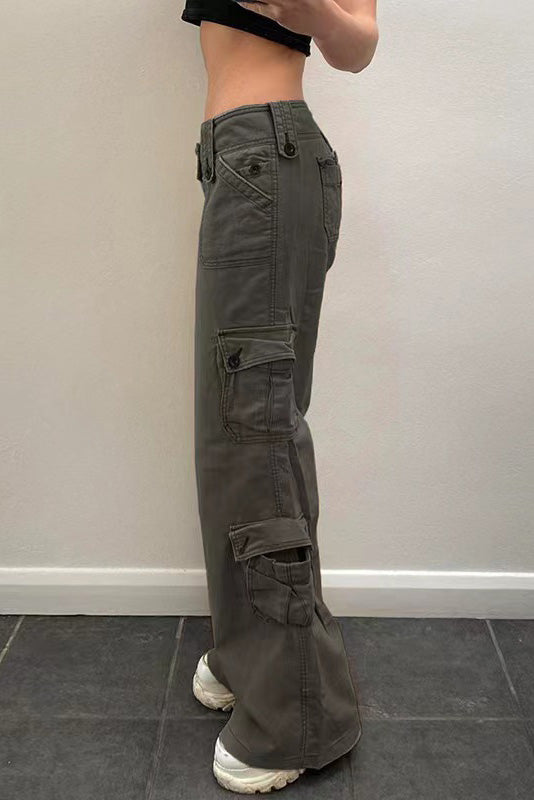 Well Tailored Pants with a Graceful Silhouette