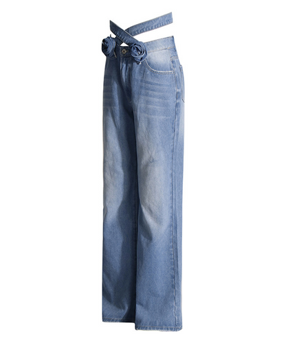 Effortlessly Elegant Garment with a Timeless Design