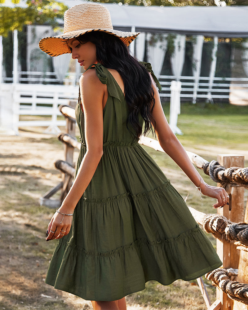 Classic Vintage Dress with a Flattering Fit
