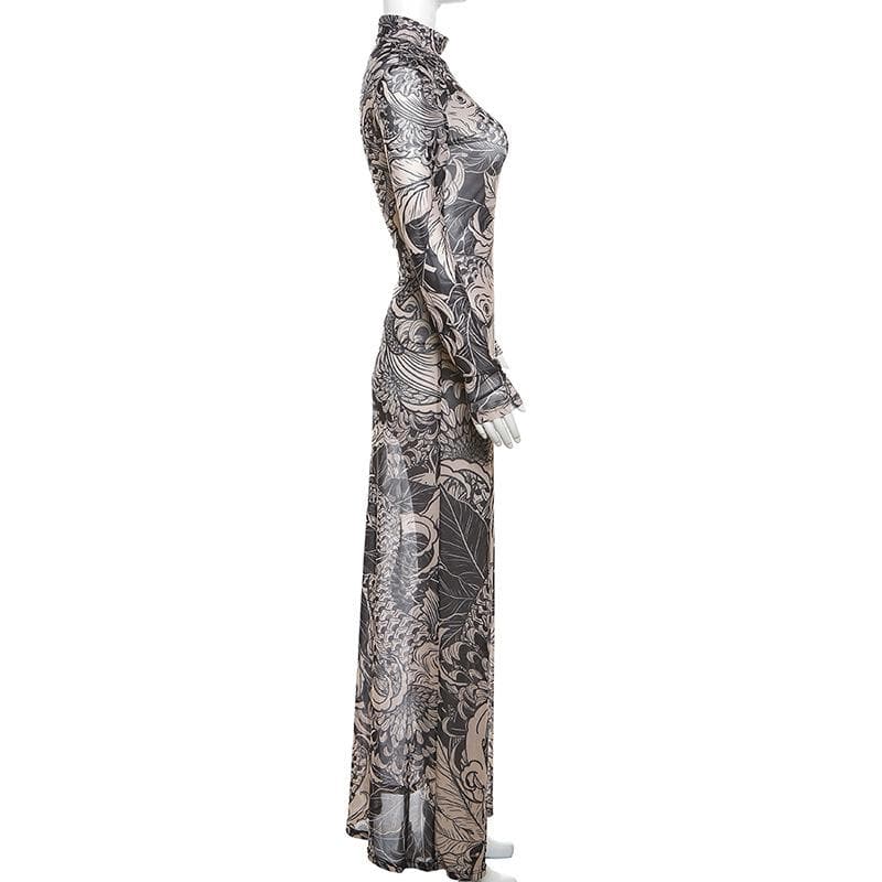 Well Tailored Dress with a Graceful Silhouette