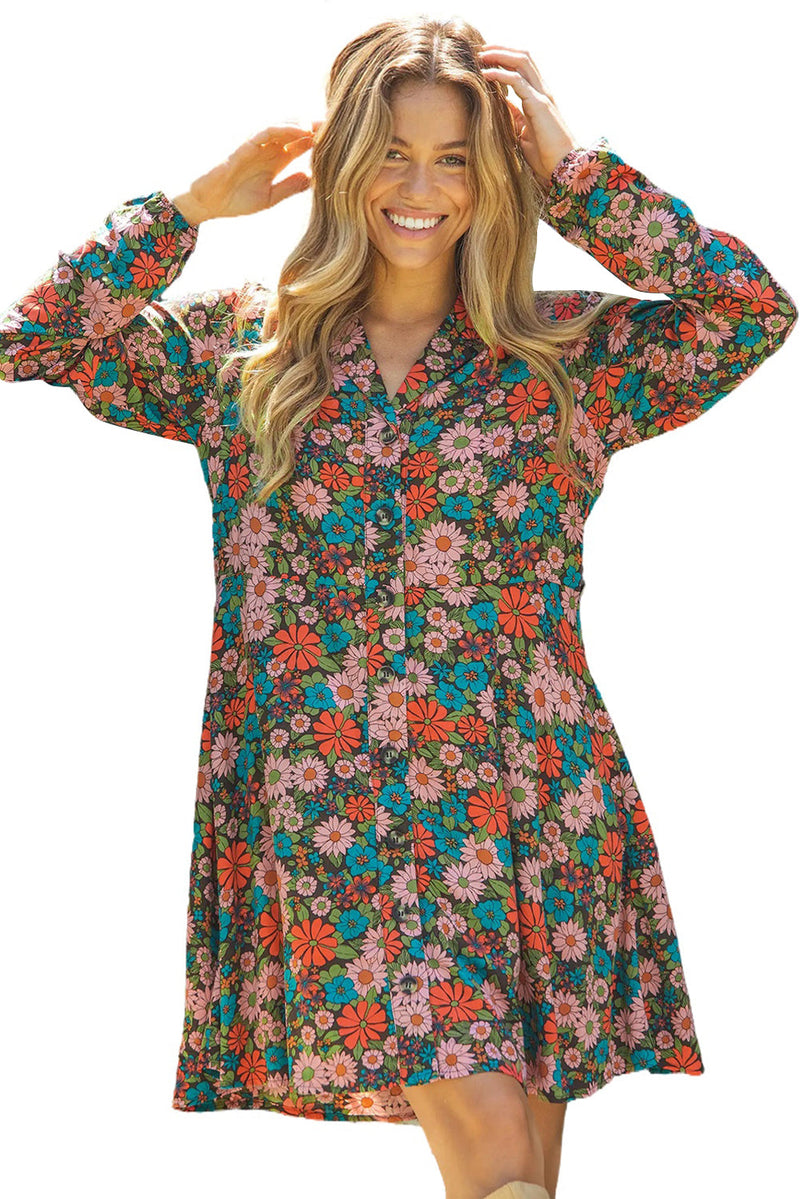 Classic Vintage Dress with a Flattering Fit