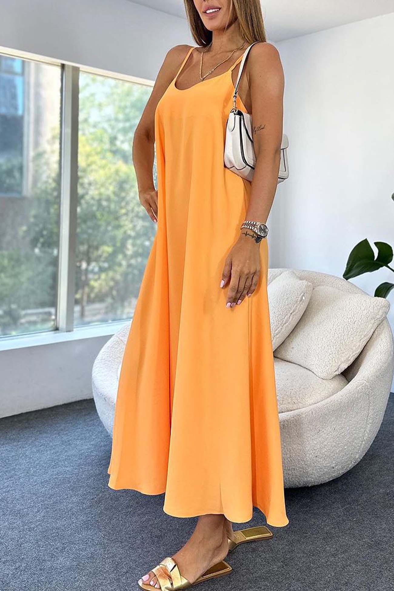 Gracefully Styled Dress for Any Occasion